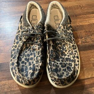 Cheetah print Hey Dude 6